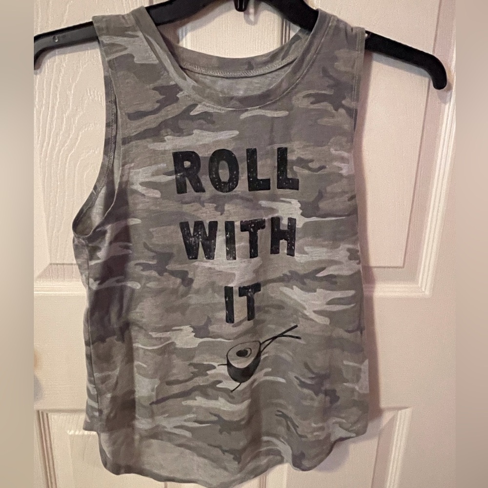 EUC
Roll With It camo tank